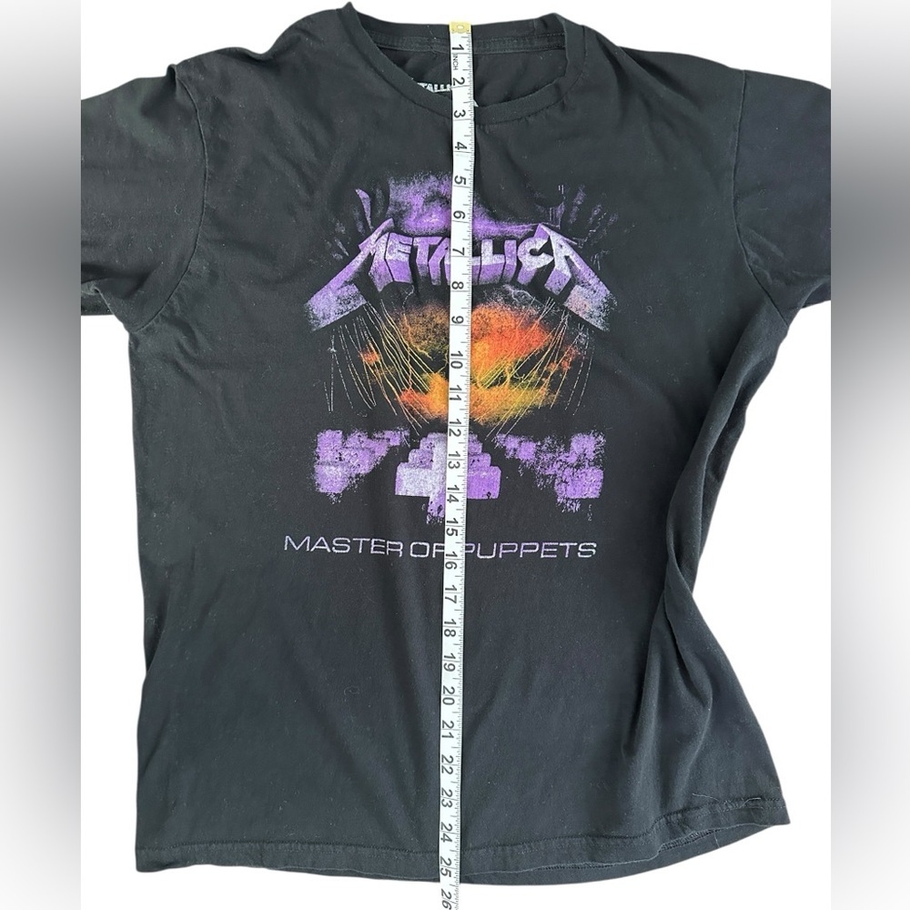 Metallica “Master of Puppets” Graphic Tee – Size M - Picture 3 of 5